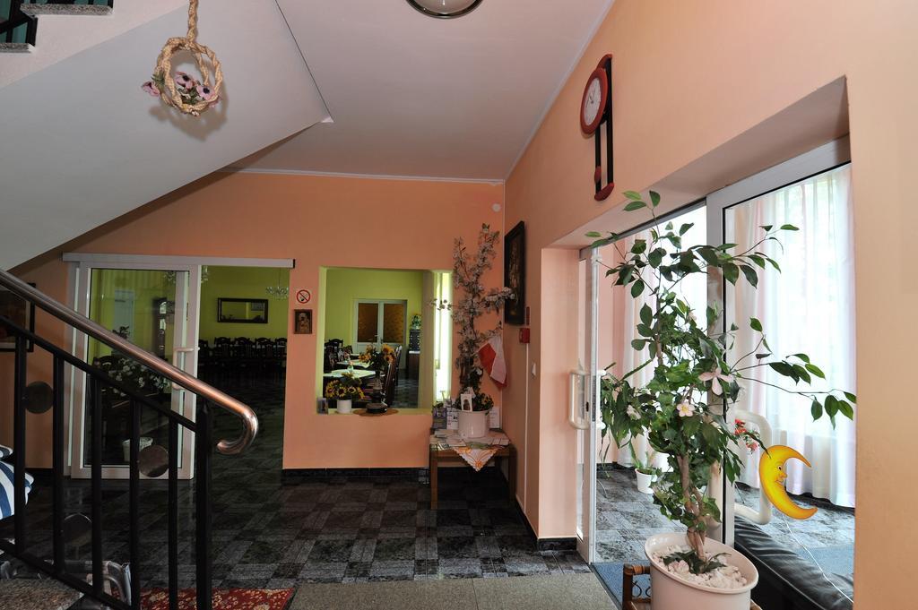 Residenz Saturn Apartment เวบา ภายนอก รูปภาพ