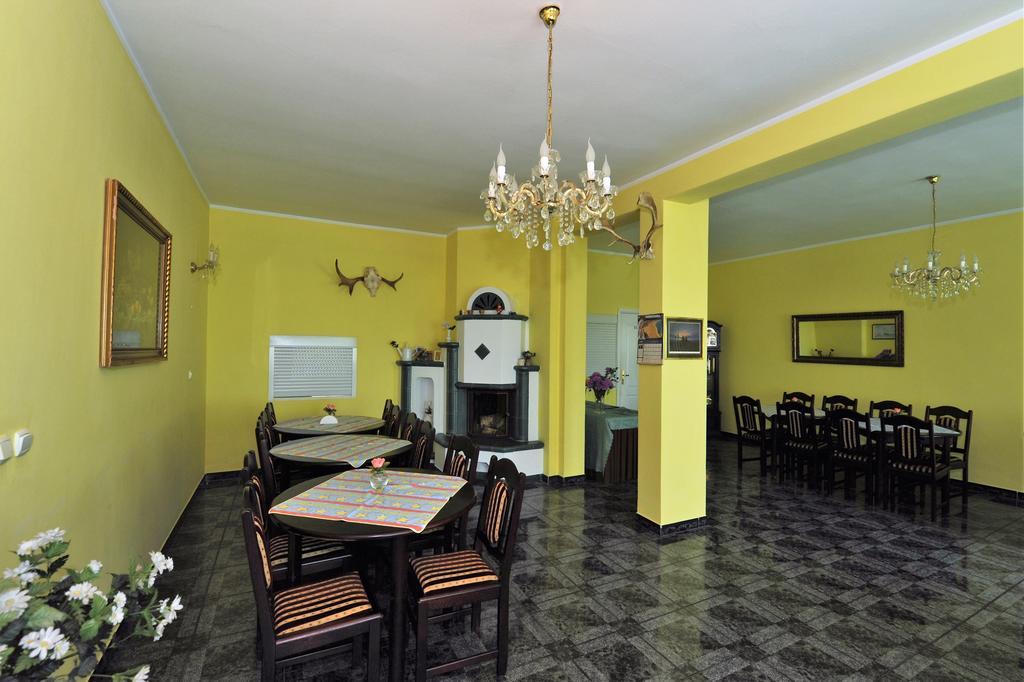 Residenz Saturn Apartment เวบา ภายนอก รูปภาพ